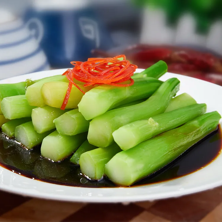 白灼西兰花大虾蘸汁酱油凉拌菜食用原味浓郁
