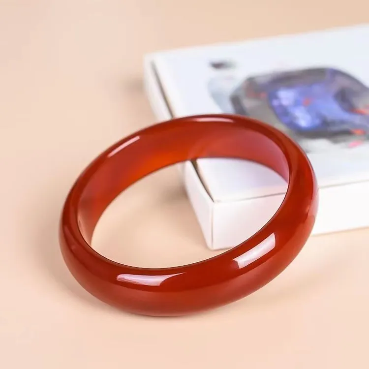 天然正品巴西红玛瑙圆条手镯女本命年红色冰透玛瑙玉髓手镯女礼物