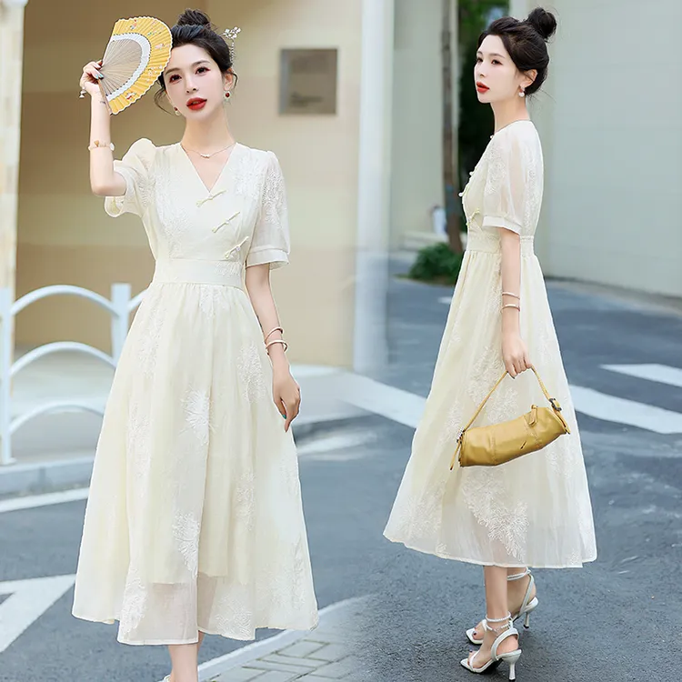 夏季复古收腰新中式刺绣连衣裙白色插肩袖温柔显瘦