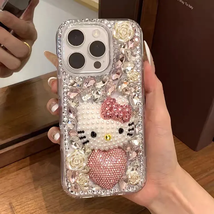 满屏闪钻爱心凯蒂适用iPhone16promax手机壳15亚克力14可爱13高奢
