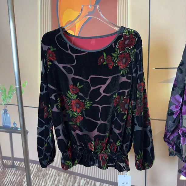 穆老板品牌丝绒上衣女士长袖