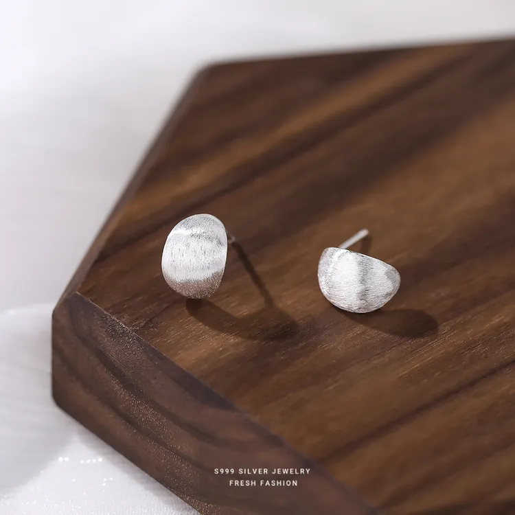 足银耳饰 999纯银弧形磨砂拉丝耳钉女法式复古气质网红高级感耳饰