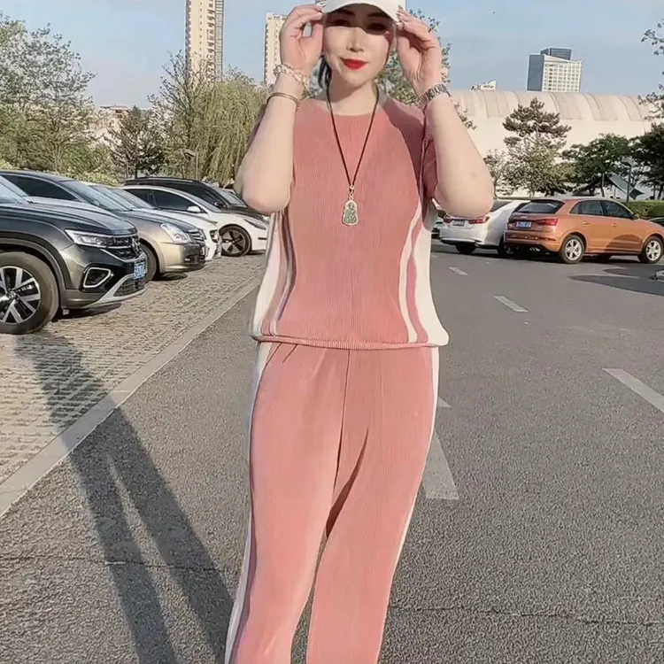 洋气冰丝百褶套装两件套弹力压褶宽松套裤短袖款减龄显瘦运动服