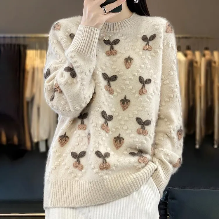 2025高级感秋冬羊毛衫女重工钩花小樱桃毛衣宽松显瘦慵懒风针织衫