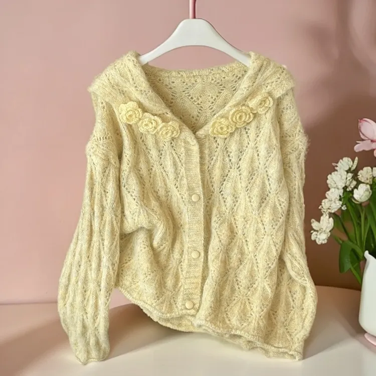 实拍韩系温柔风立体花朵海军领毛衣女秋冬季新款慵懒风软糯开衫