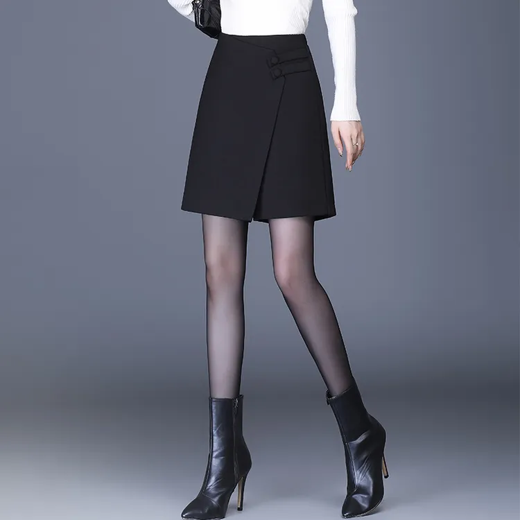 高腰显瘦外穿薄款裙裤前裙后裤女2024春季新款大码小格子半身短裤