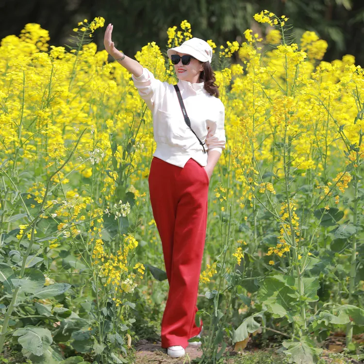 休闲运动套装女外出旅游2025春季新款爆款气质卫衣红色卫裤两件套