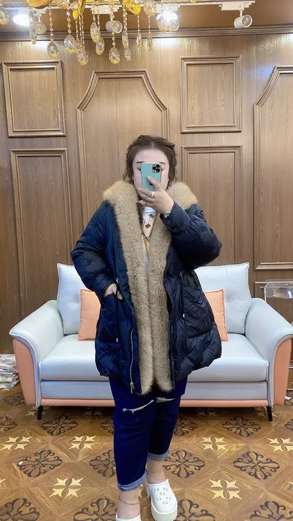 冬季新款大码女装百搭百配大毛领时尚中长款连帽加厚大码外套