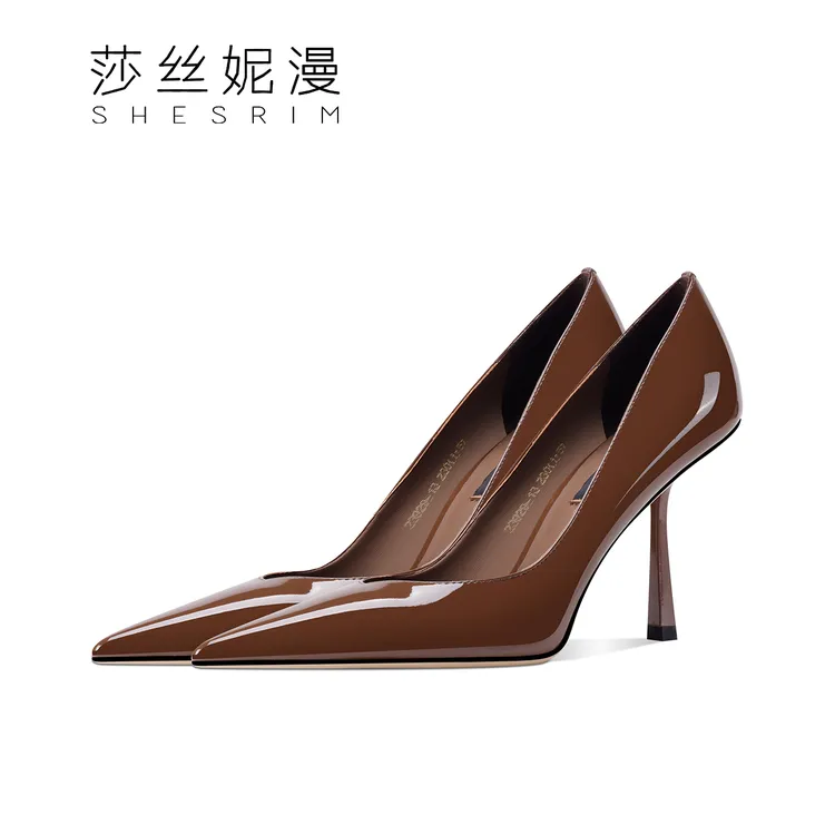 999-【巴黎步调】2025新款漆皮性感尖头细跟浅口高跟女款百搭设计师