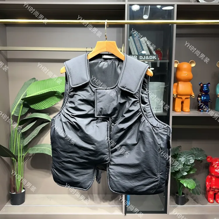 2025秋冬高街嘻哈风高智淡人高级感不规则魔术贴设计工装棉马甲