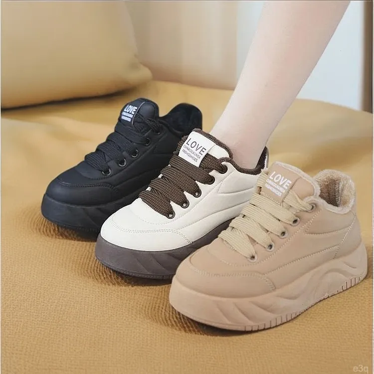 加绒高帮小白鞋女2024新款冬季韩版百搭时尚雪地靴休闲保暖棉鞋潮