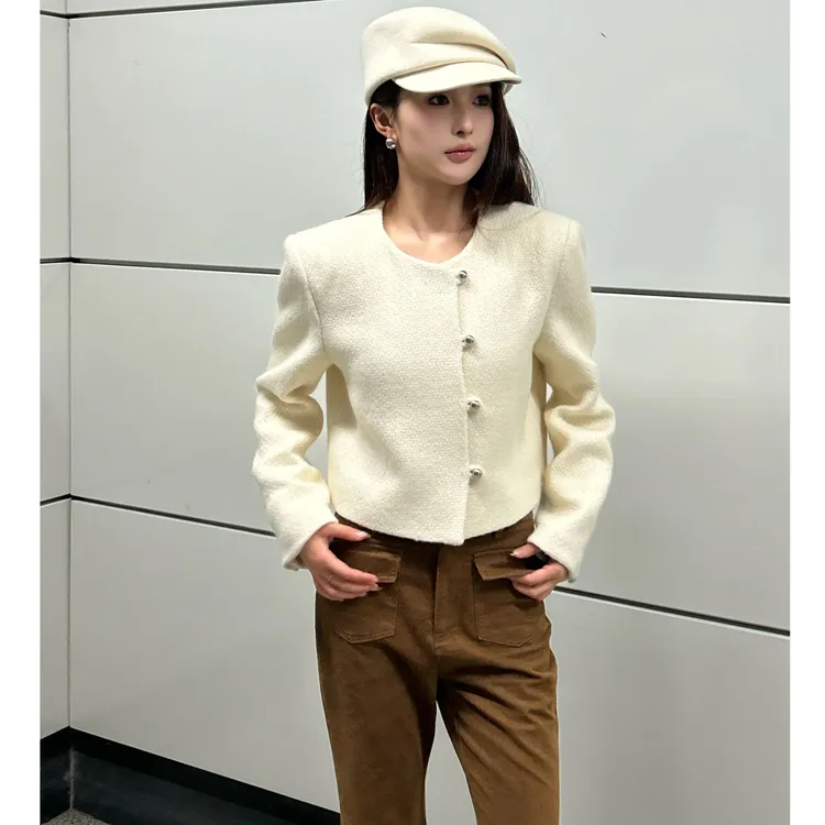 【SANSHIBA】白色小香风外套秋季2024新款显瘦短款气质时尚宽松上衣