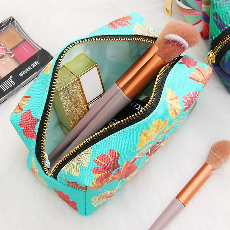 手拎双层大容量高颜值化妆包 便携式出行超轻女士ins风防水收纳包