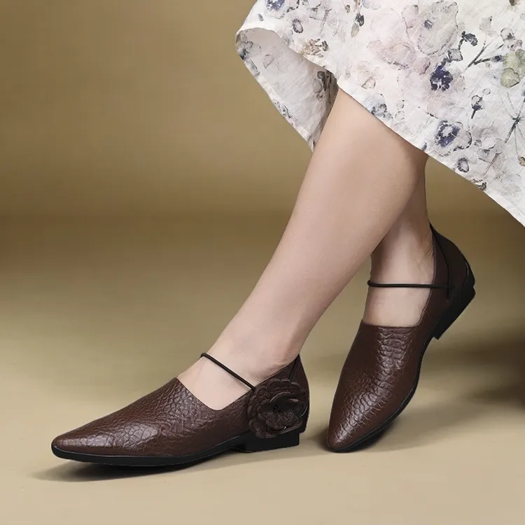 相伴【陌上花开】真皮浅口单鞋女春秋软底尖头复古民族风女鞋52010