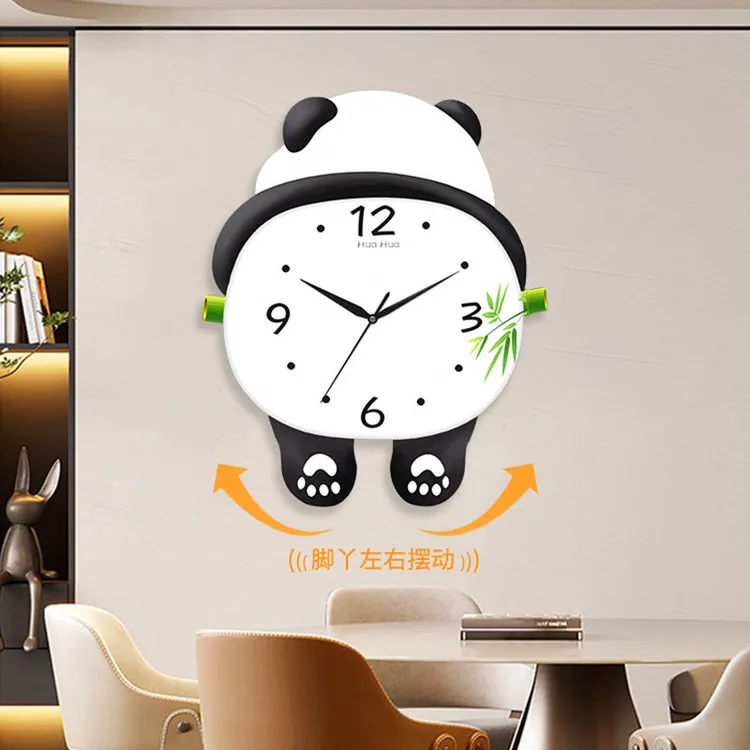 熊猫钟表客厅墙上挂钟家用静音石英钟新款时钟日历创意挂表免打孔