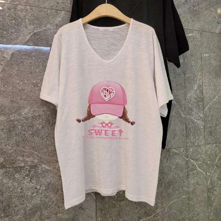 港风时尚纯棉V领短袖t恤女竹节棉胖mm宽松百搭潮流小女孩印花上衣