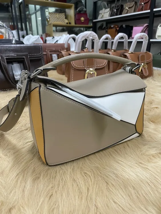 头层牛皮简约休闲白色手拎几何包轻奢百搭真皮时尚腋下包包潮流