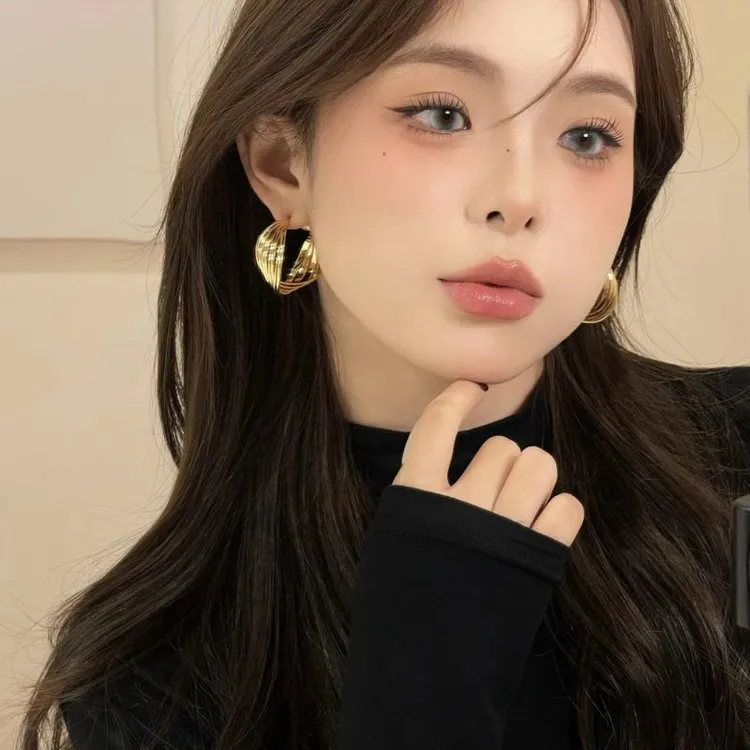 钛钢耳饰 复古圆形耳扣女气质个性设计感高级耳环耳饰