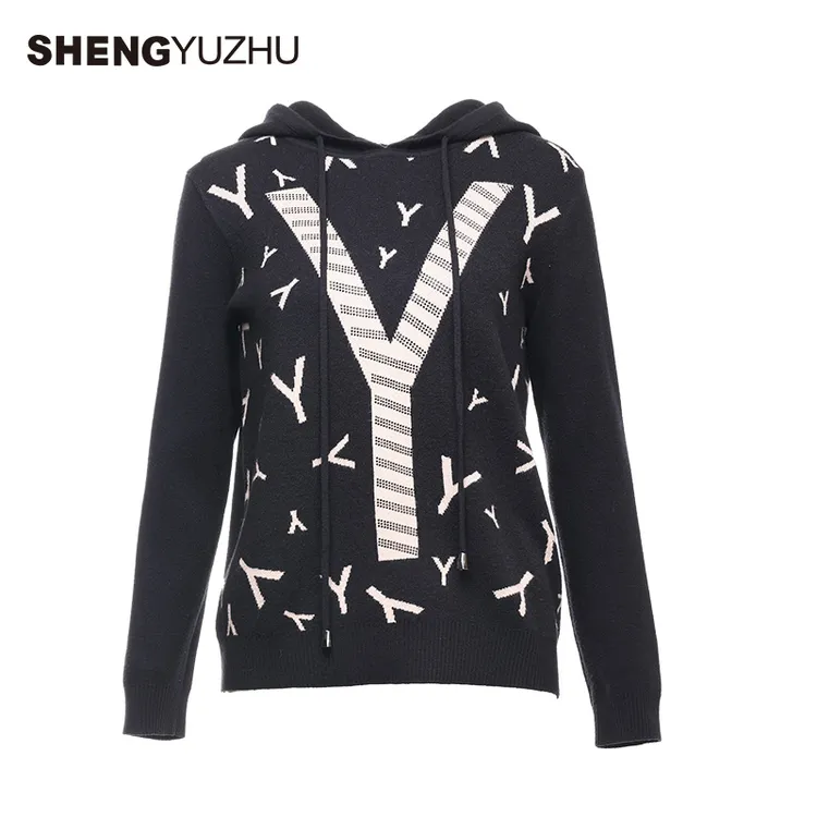 声雨竹秋冬新款时尚连帽印花套头休闲黑白女款长袖针织衫