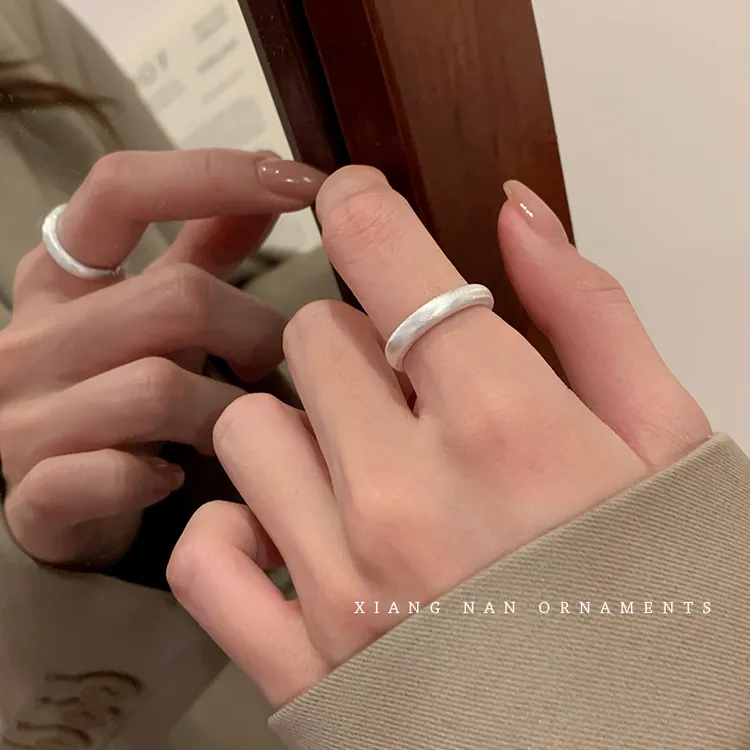 足银戒指 999纯银磨砂戒指女小众简约素圈指环时尚气质古法开口戒