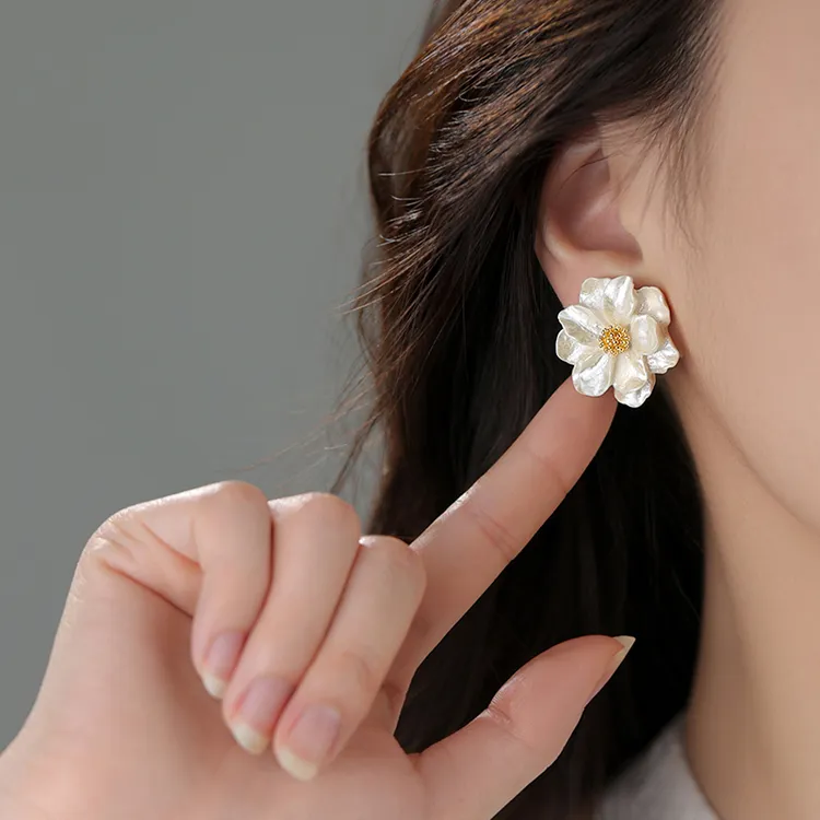 合金亚克力耳饰 999银针山茶花耳钉女小众气质轻奢设计感精致ins