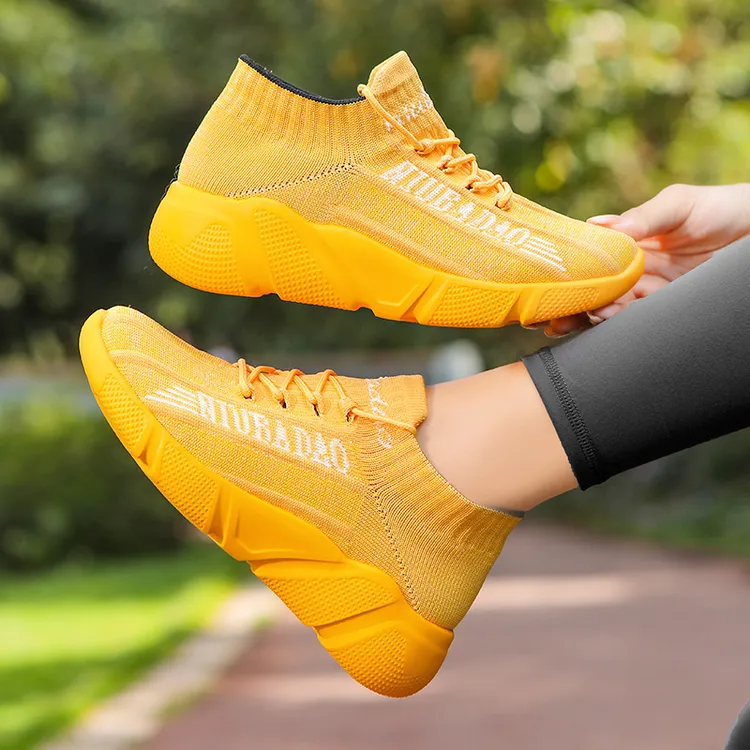 牛霸道四季新款轻便软底广场舞鞋舒适运动鞋曳步健身跳舞鞋23101