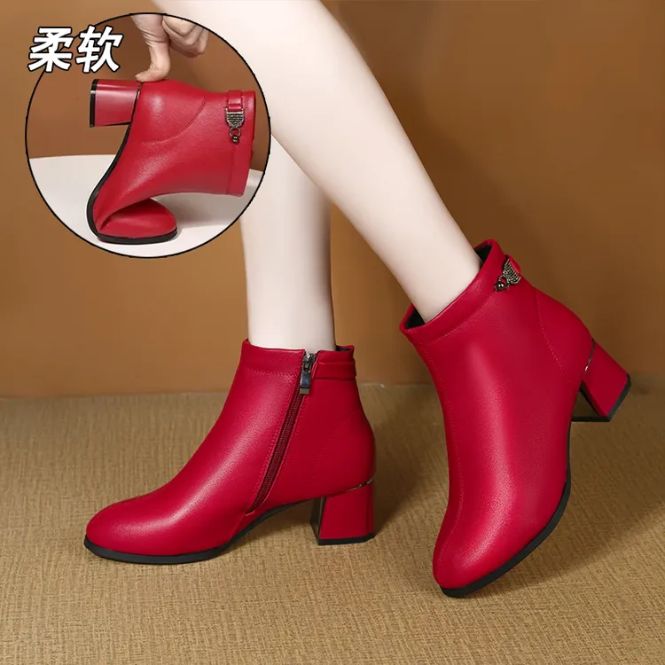 欧美真软皮短靴粗跟红色马丁靴女中跟软底单靴百搭显瘦女款皮靴