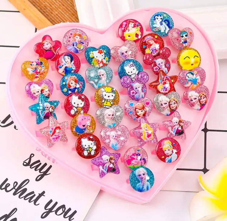 儿童戒指冰雪公主可爱彩钻戒指宝宝指环3-6岁幼儿园玩具卡通配饰