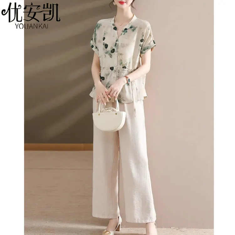妈妈夏装套装洋气时尚上衣收腰显瘦中老年女装夏天短袖衬衫两件套