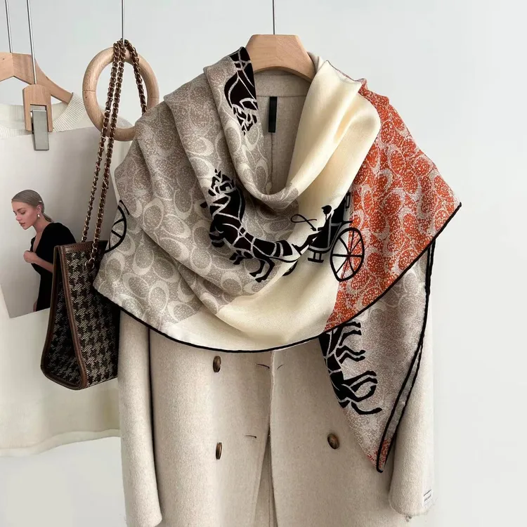 真丝羊毛单面红色马车130方巾女士丝巾围巾大披肩外搭空调毯H133