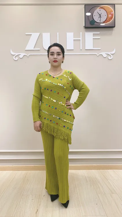 ZUHE时尚早秋搭配一整套气质慵懒风不规则流苏毛衣针织衫阔两件套