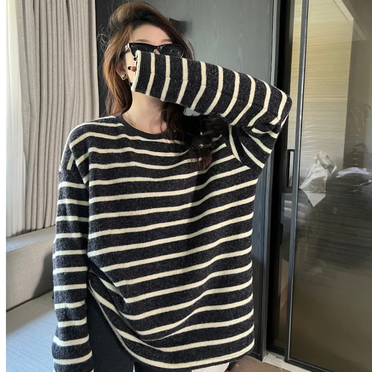 VUMP海盐奥利奥绒绒澳绒加厚慵懒宽松显瘦长袖条纹t恤女秋季新款