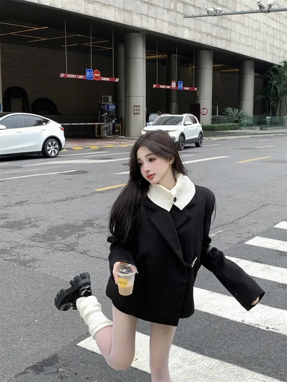 矜贵千金 黑色加厚毛呢假两件西装套装女秋冬高腰短裤韩版两件套