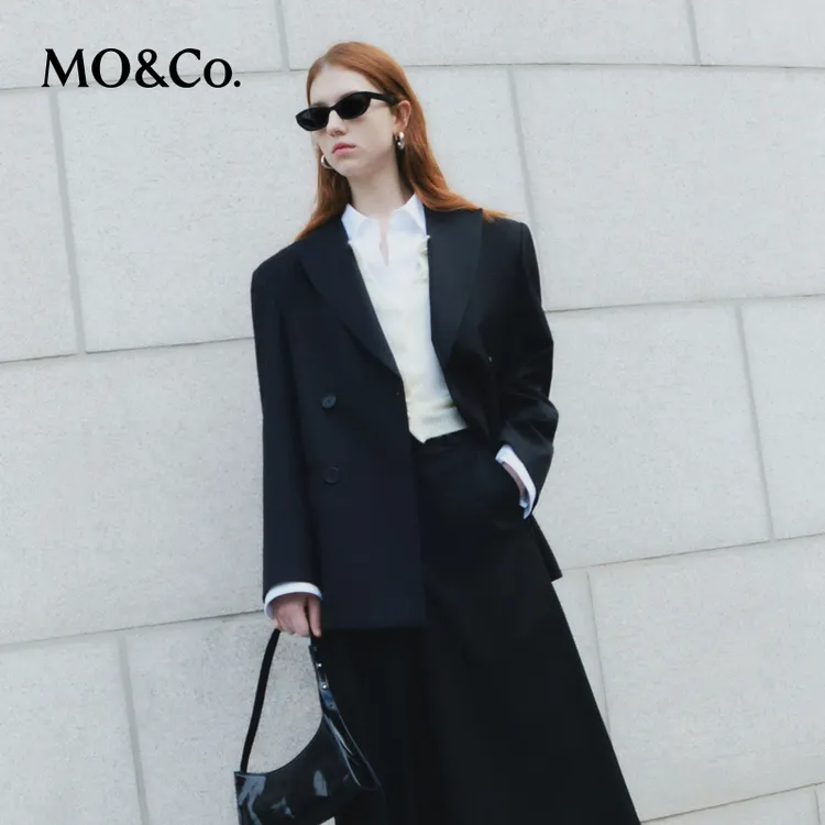 MOCO春戗驳领双排扣后V领绑带宽松H型西装外套MBD1BLAT02