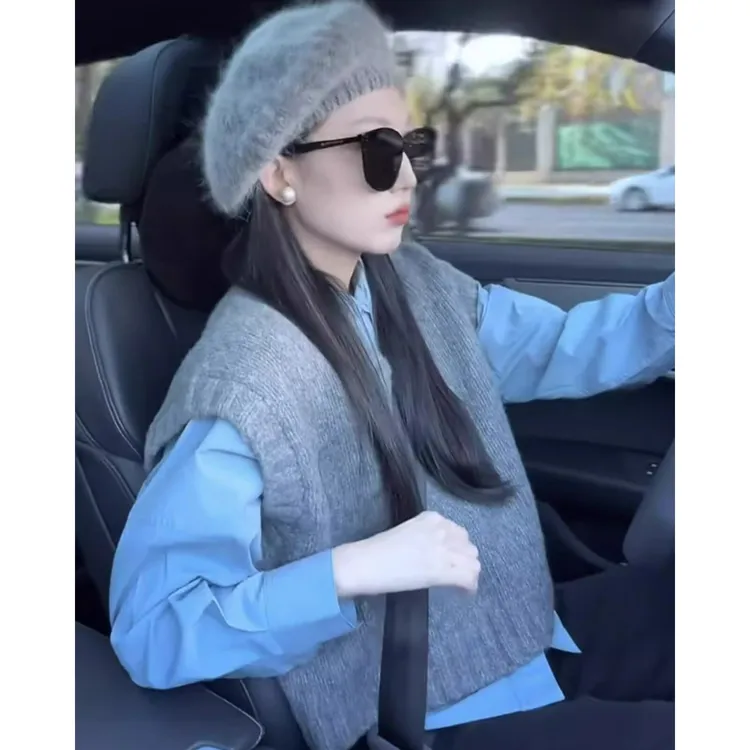 今年流行漂亮灰色针织背心马甲女春秋季外搭毛衣叠穿衬衫时尚套装