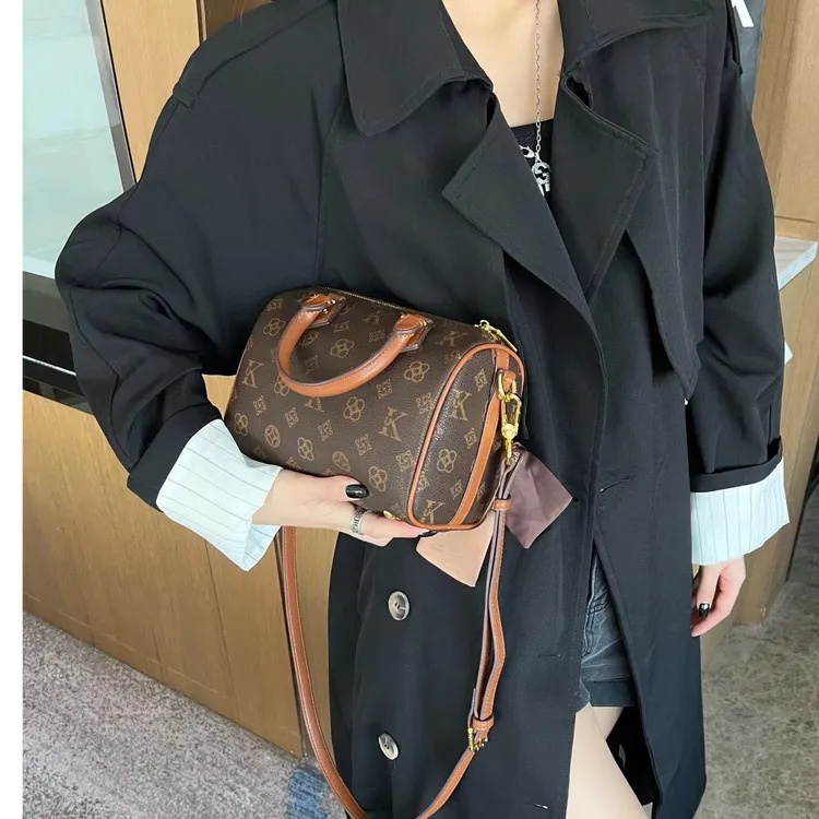 UK定制轻奢百搭经典枕头包＃