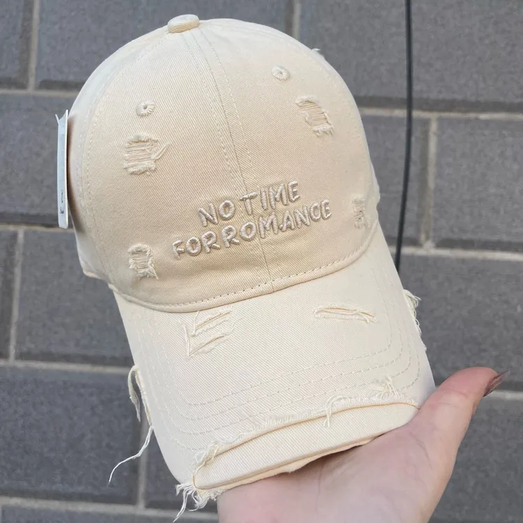 彤家高品质破洞软顶棒球帽