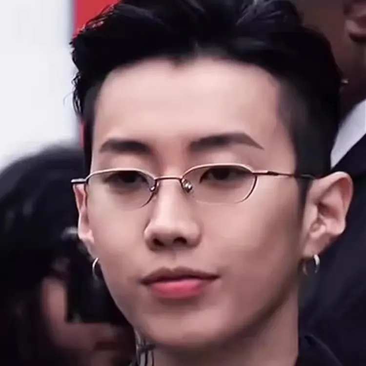 近视墨镜男款2025新款高级感痞帅复古金属镜框太阳眼镜朴宰范同款