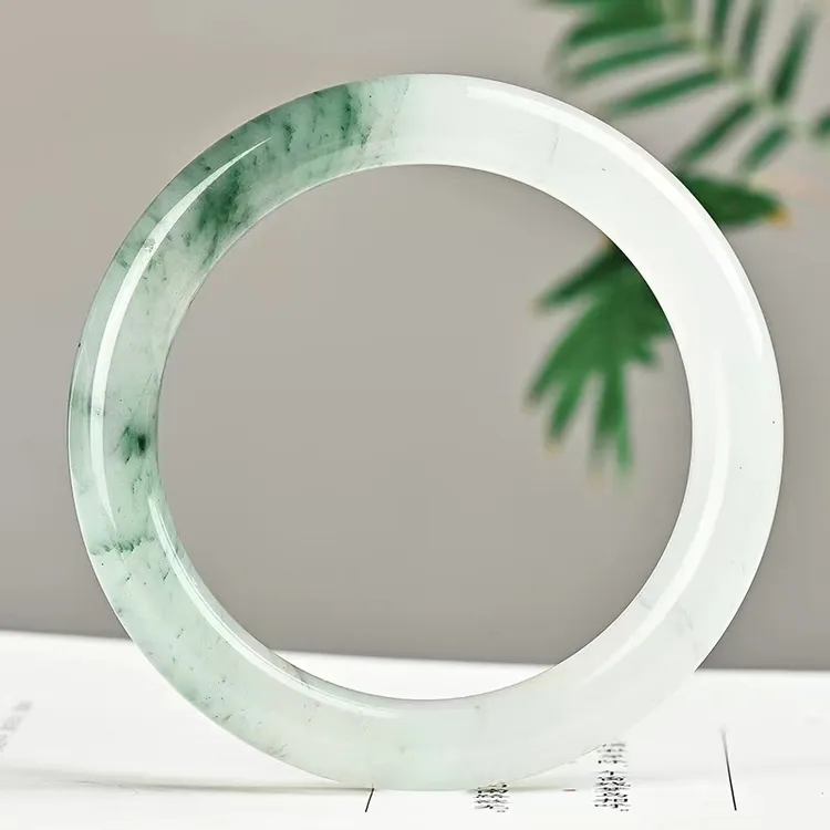 新疆天然金丝玉天山经典飘翠雪翠飘绿胖圆条百搭玉镯气质玉手镯