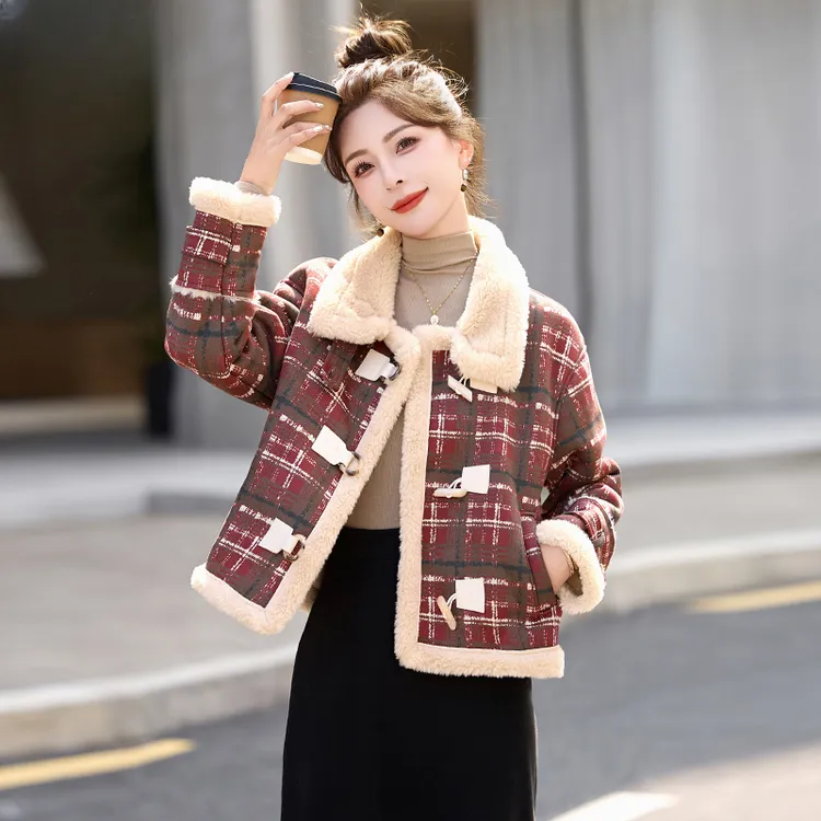 格子皮毛一体羊羔毛短外套女冬2025新款洋气加厚鹿皮绒机车服上衣