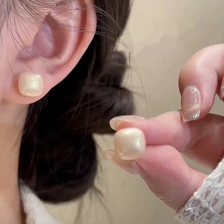 合金耳饰 小众设计甜美方形耳钉2024新款爆款简约耳环8135