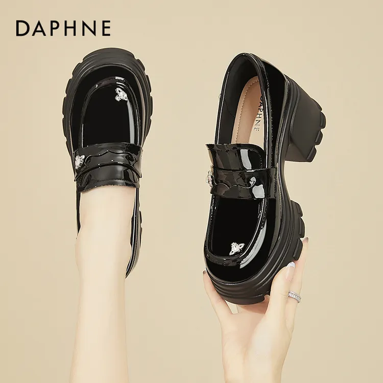 达芙妮小个子厚底乐福鞋女2025年秋季黑色增高8cm法式单鞋小皮鞋
