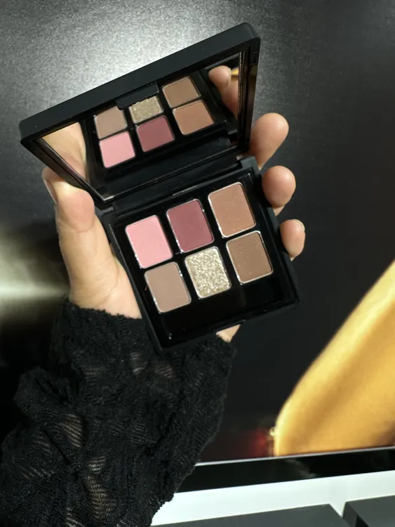 modarmz  热孜满 六色眼影盘