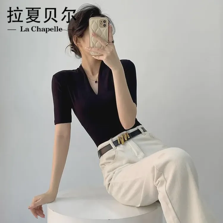 拉夏贝尔JS复古V领打底衫春秋新款黑色ol短袖T恤女设计感内搭夏季