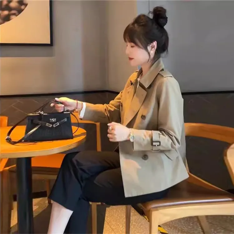 春秋卡其风衣女款2025新款高级感小个子百搭减龄休闲显瘦短款上衣