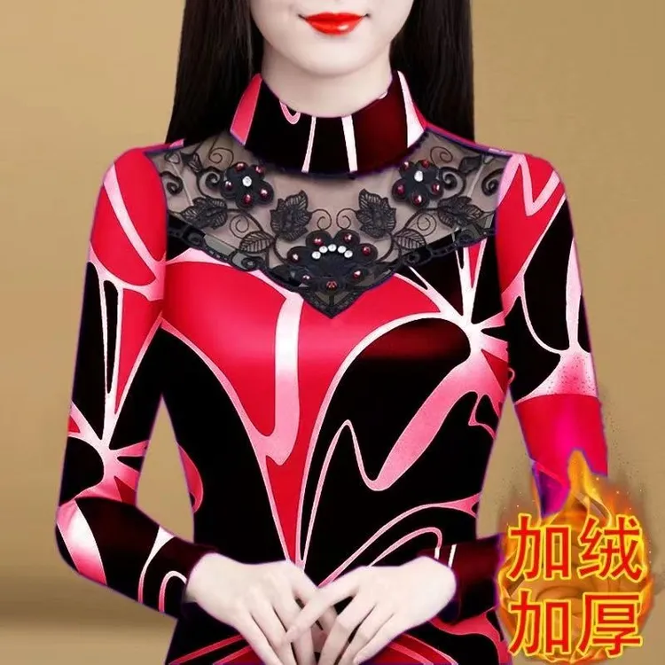 2024年新款一体绒德绒大码中年妈妈装蕾丝加厚打底衫女钉珠t恤