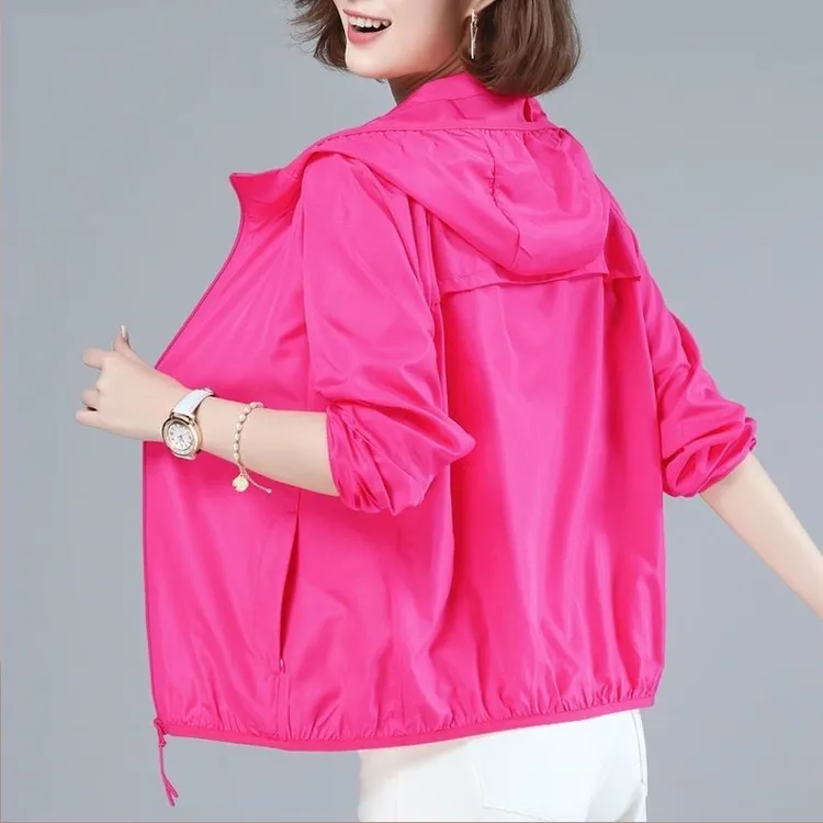 防晒衣女外穿夏季薄款新款防晒服户外宽松大码休闲透气时尚短外套