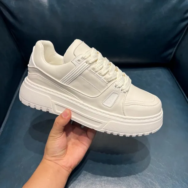 潮版经典时尚白色百搭休闲夏季小白鞋单鞋潮流经典四季款潮鞋平底