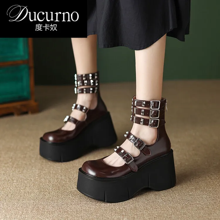DUCURNO度卡奴圆头法式小众平底搭扣复古女鞋2024款夏季百搭单鞋