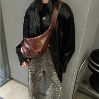 鑫怡同款小众可颂牛角包包高级质感女式单肩斜挎大容量饺子包